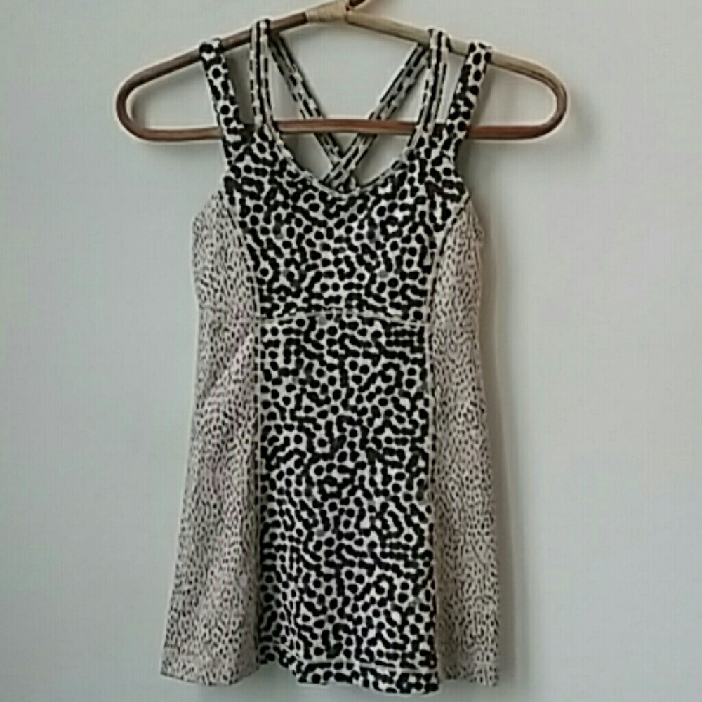 Lululemon animal print top